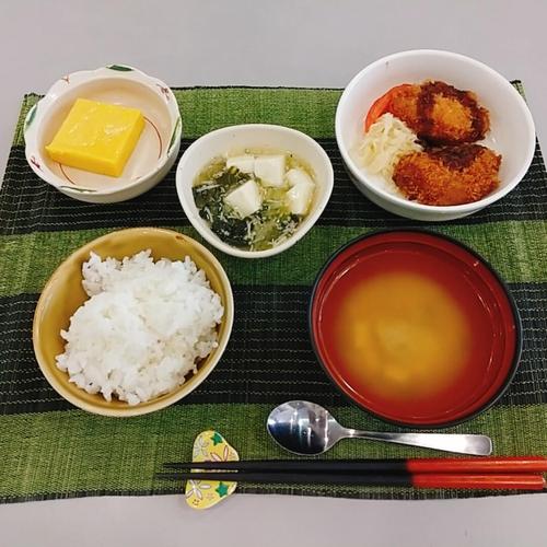 まぐろカツフライ・豆腐と青梗菜の蟹あんかけ・里芋の味噌汁・南瓜ババロア.jpg