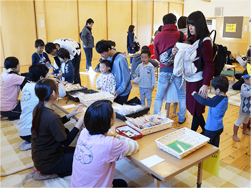 写真：夏まつりやバザー