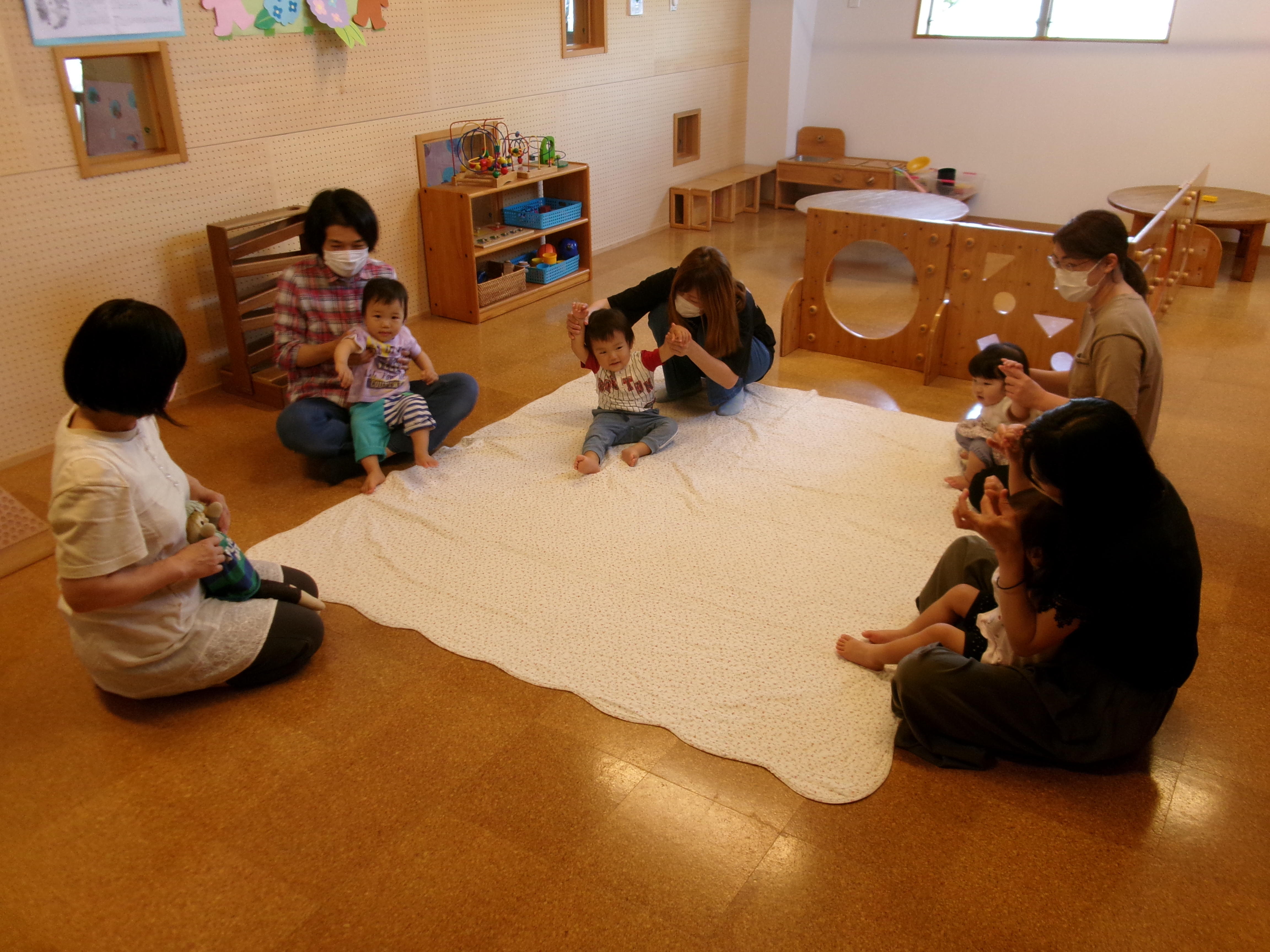 親子ひろば「たんぽぽちゃん」の紹介で～す！