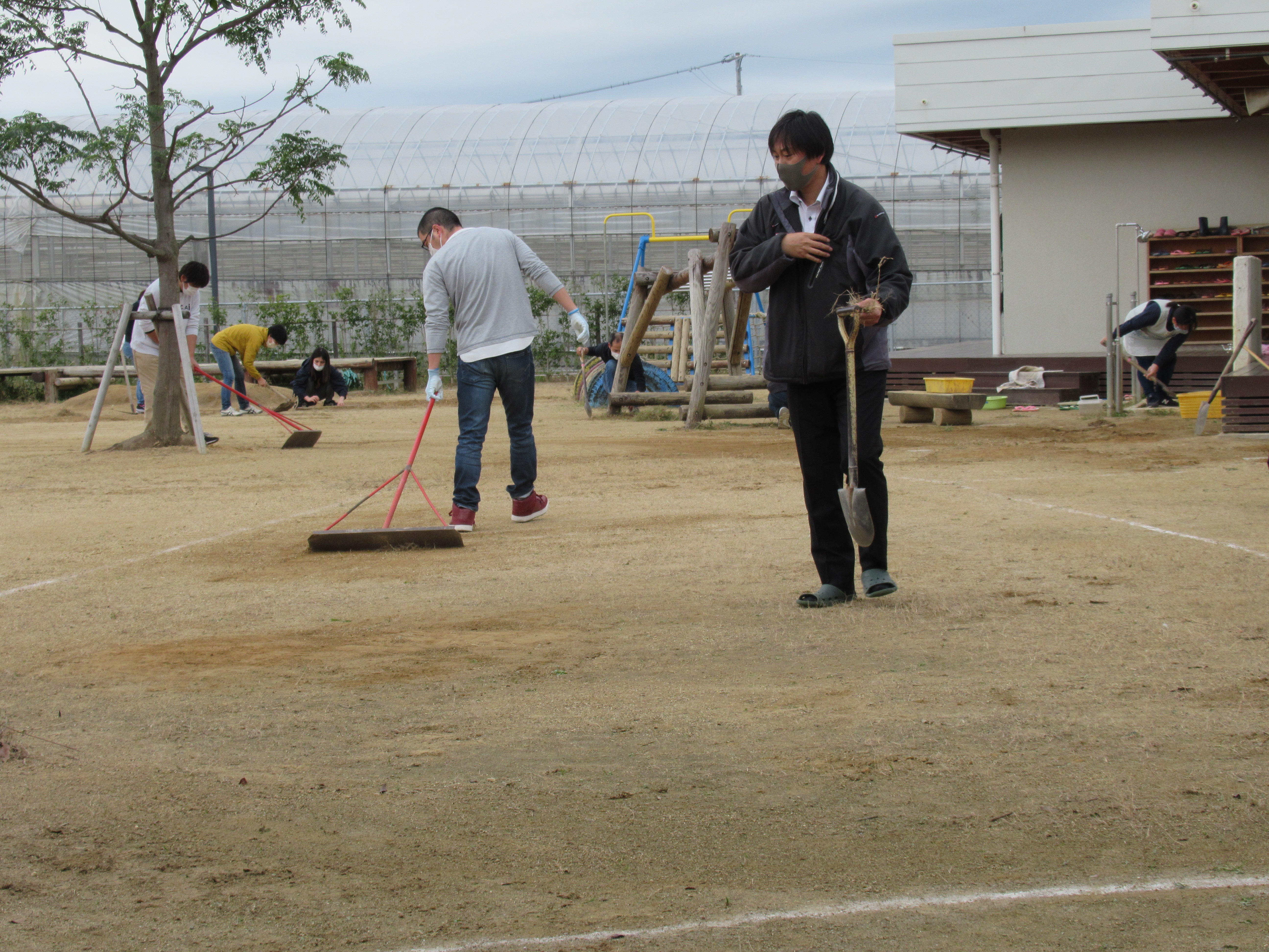 今年の運動会は、二部制でした。